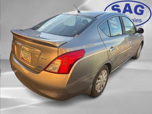 2014 Nissan Versa 1.6 SV