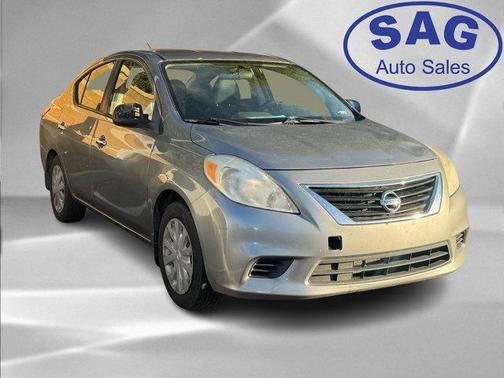 2014 Nissan Versa 1.6 SV