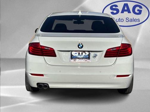 2016 BMW 528 528i