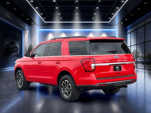 Race Red 2023 Ford Expedition XLT
