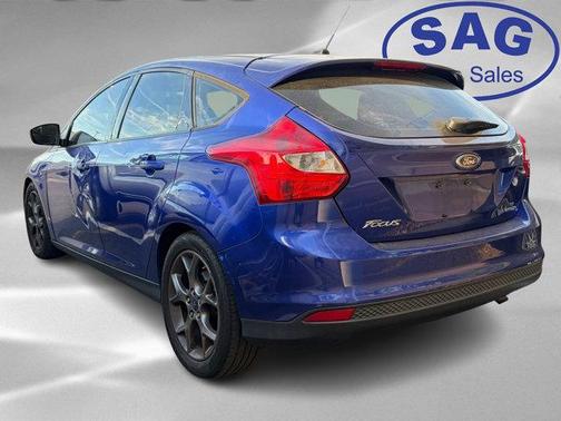 Blue Metallic 2014 Ford Focus SE