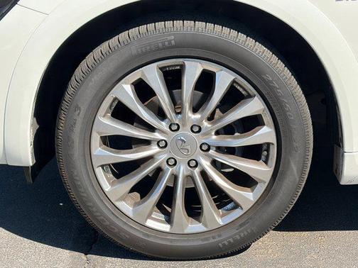 2015 INFINITI QX80 Base