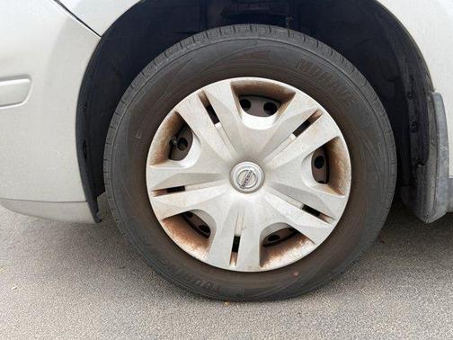 2011 Nissan Versa 1.8 S