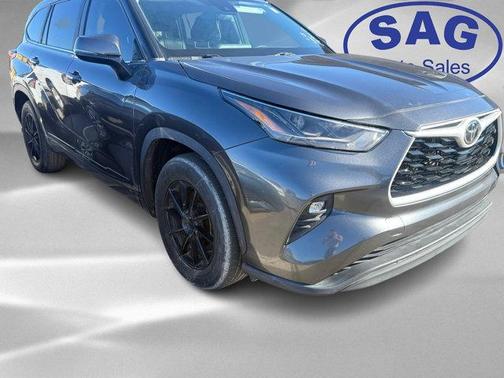 2023 Toyota Highlander LE