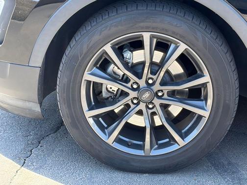Shadow Black 2017 Ford Explorer XLT