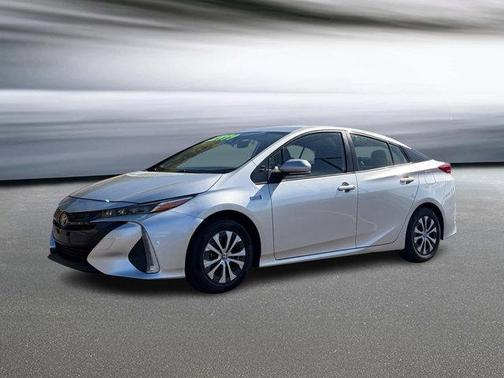 Classic Silver Metallic 2022 Toyota Prius Prime LE