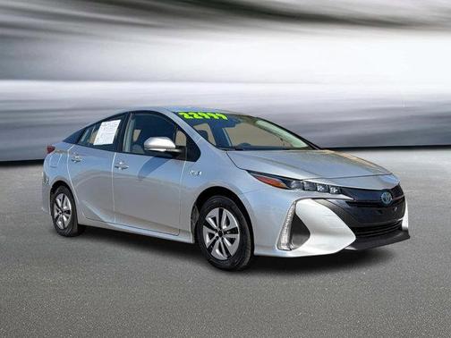 Classic Silver Metallic 2022 Toyota Prius Prime LE