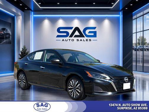 Super Black 2025 Nissan Altima SV FWD
