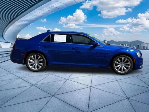 2019 Chrysler 300 Touring