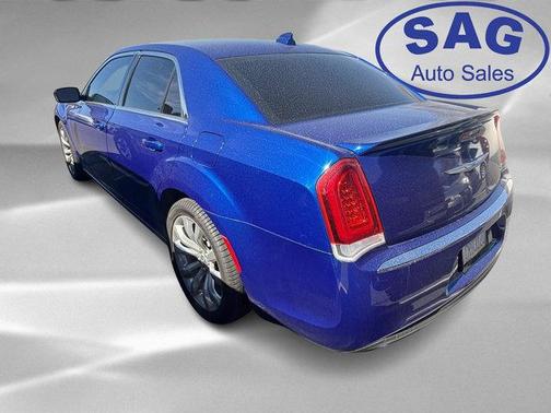 2019 Chrysler 300 Touring