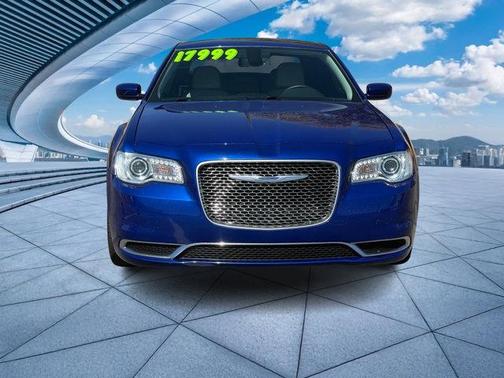2019 Chrysler 300 Touring
