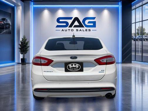 White Platinum Metallic Tri-Coat 2015 Ford Fusion SE