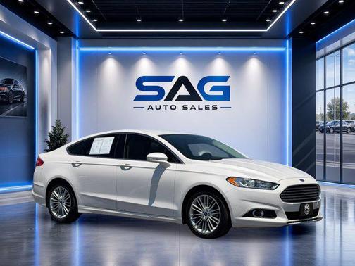 White Platinum Metallic Tri-Coat 2015 Ford Fusion SE