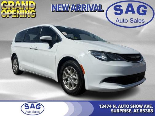 2021 Chrysler Voyager LX