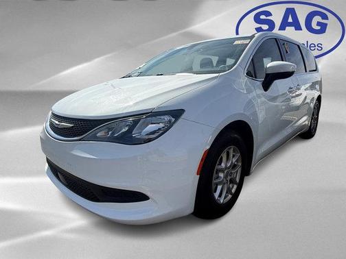 2021 Chrysler Voyager LX