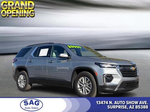Sterling Gray Metallic 2023 Chevrolet Traverse LT Cloth
