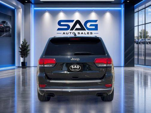 Diamond Black Crystal Pearlcoat 2019 Jeep Grand Cherokee High Altitude