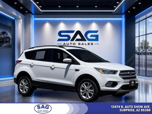 Oxford White 2018 Ford Escape SE