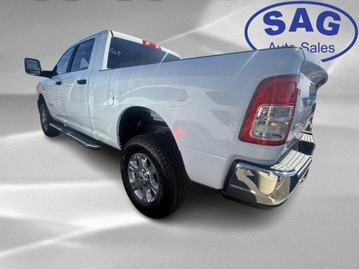 2024 RAM 2500 Big Horn Crew Cab 4x4 6'4' Box