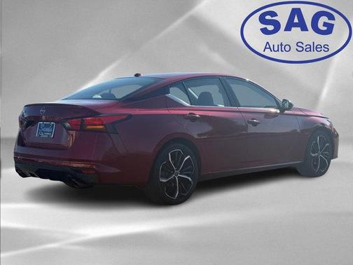 2023 Nissan Altima SR FWD