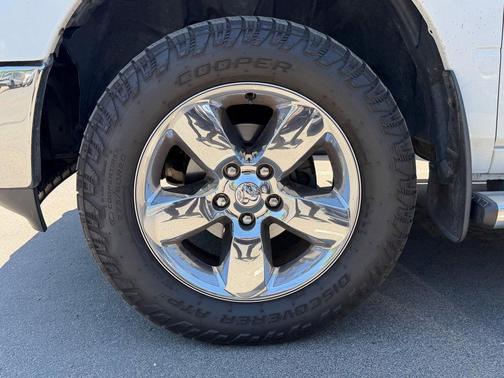 Bright White Clearcoat 2016 RAM 1500 Big Horn