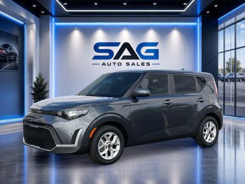Gravity Gray 2024 Kia Soul LX