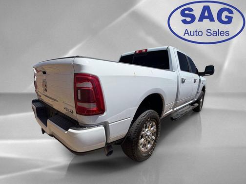 Bright White Clearcoat 2024 RAM 2500 Laramie