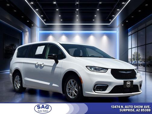 Bright White Clearcoat 2024 Chrysler Pacifica Touring L