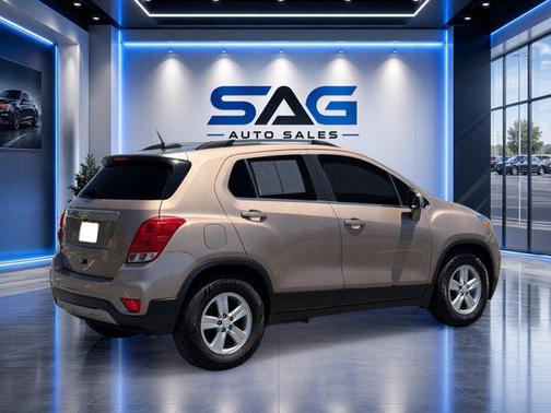 Sandy Ridge Metallic 2018 Chevrolet Trax LT