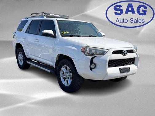 Super White 2017 Toyota 4Runner SR5