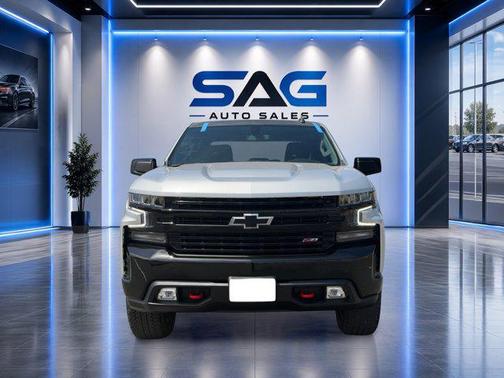 Silver Ice Metallic 2021 Chevrolet Silverado 1500 LT Trail Boss