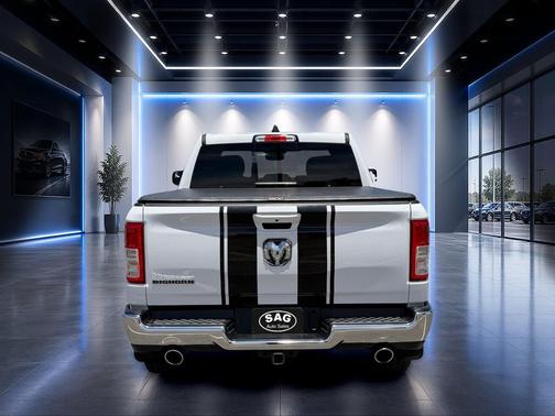 Bright White Clearcoat 2021 RAM 1500 Big Horn/Lone Star