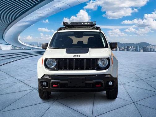 Alpine White Clearcoat 2021 Jeep Renegade Trailhawk