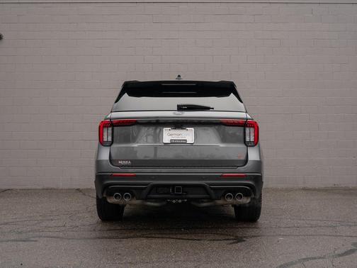 Gray Metallic 2025 Ford Explorer ST