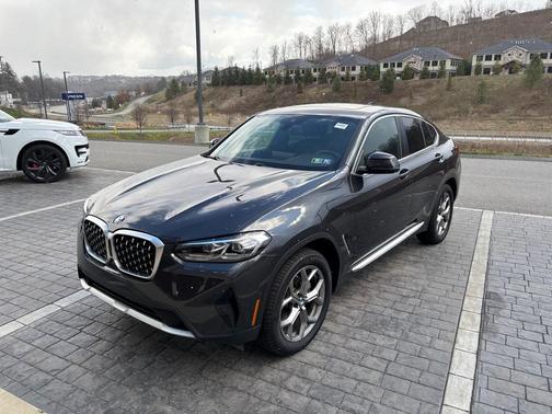 2023 BMW X4 xDrive30i