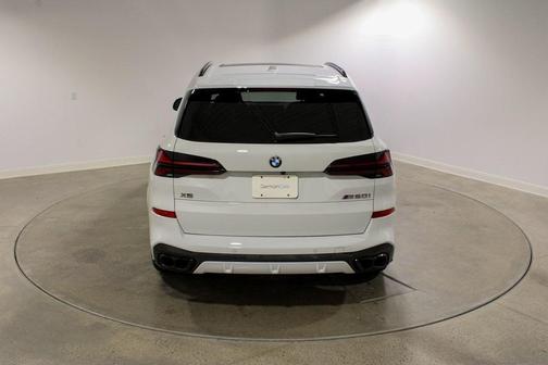 2025 BMW X5 M60i