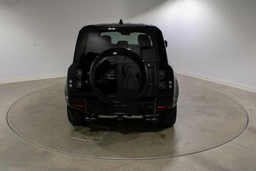 2024 Land Rover Defender P525 V8