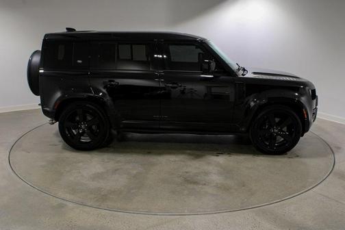 2024 Land Rover Defender P525 V8
