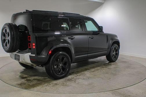 2025 Land Rover Defender P300