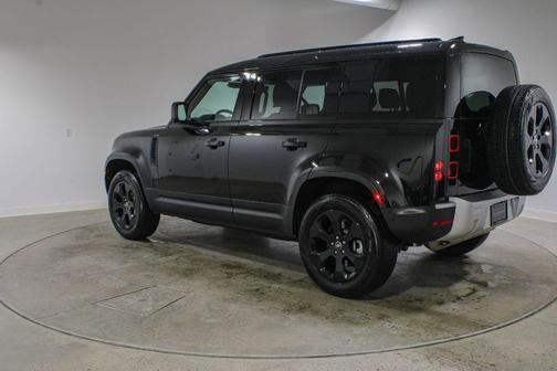 2025 Land Rover Defender P300