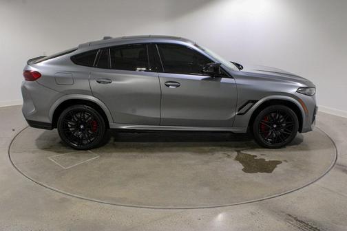 2025 BMW X6 M Base