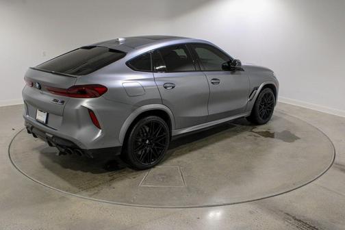 2025 BMW X6 M Base
