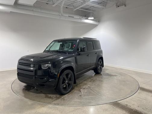 2025 Land Rover Defender P400 X-Dynamic SE