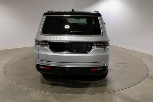 2023 Jeep Grand Wagoneer Base