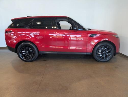 2024 Land Rover Range Rover Sport SE