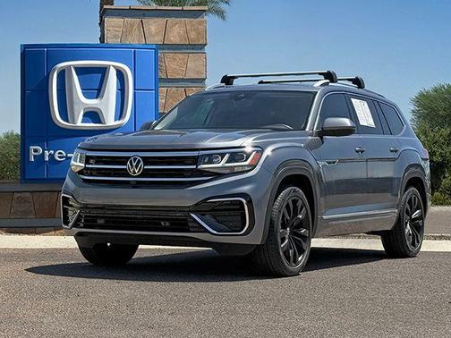Platinum Gray Metallic 2023 Volkswagen Atlas 3.6L SEL Premium R-Line