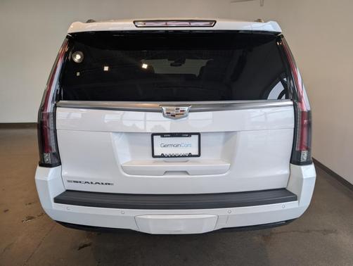 2020 Cadillac Escalade Platinum