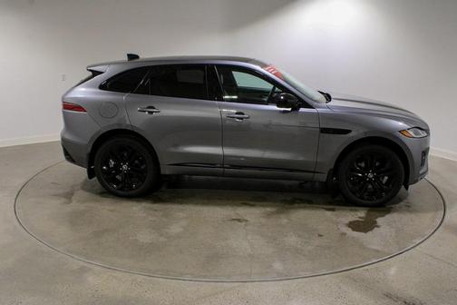 2024 Jaguar F-PACE P250 R-Dynamic S