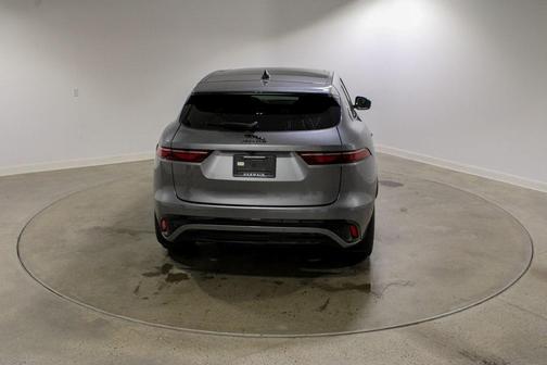 2024 Jaguar F-PACE P250 R-Dynamic S