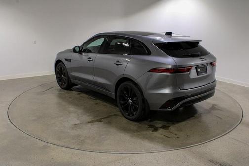 2024 Jaguar F-PACE P250 R-Dynamic S